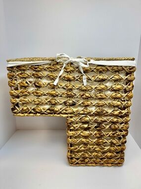 Wicker Stair Step Basket Rattan Rustic Charm Natural W Rare Basket Liner. Lg